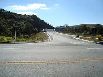 Het kruispunt van de BR-494 en BR-267 in de omgeving van Arantina en Bom Jardim de Minas (MG)