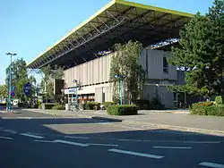 Voorkant van het station vóór de modernisering.