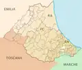 De huidige streek Romagna bestaat uit de provincies Ravenna (RA), Forlì-Cesena (FC) en Rimini (RN). De stippellijnen tonen de historische grenzen, inclusief San Marino (RSM)
