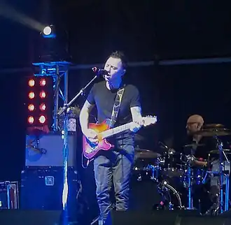 Zveri tijdens een liveoptreden (2016)