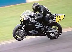 Ron Haslam op de John Player-Norton RCW 588 met wankelmotor