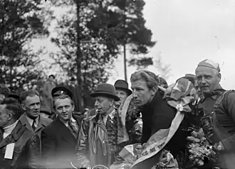 Winnaar Gerrit Schulte gehuldigd