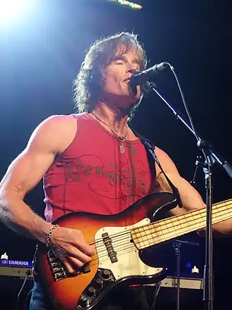 Ronn Moss tijdens een concert in 2014