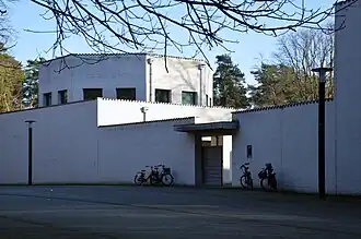 Abdij van Roosenberg, Waasmunster (1975)