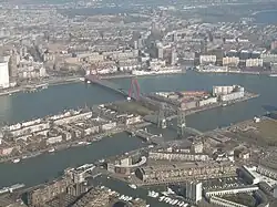 Willemsbrug vanuit de lucht 2014