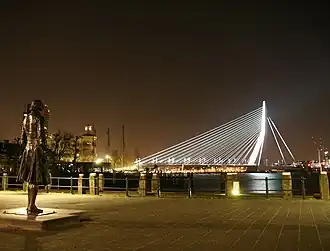Erasmusbrug hoek Veerhaven en de Westerkade
