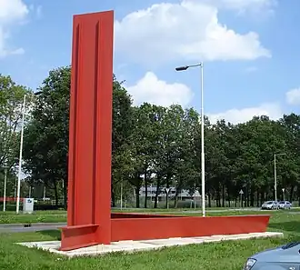 Kunstwerk "Breekbaarbeeld" van Rik Blom aan de Oldegaarde