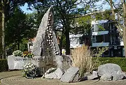 Steen van de miljoenen tranen (1990), Rotterdam