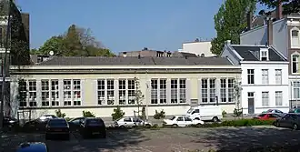 De voormalige kosteloze bewaarschool