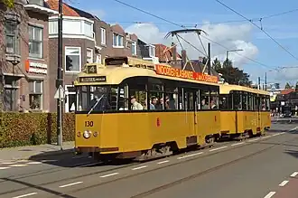 Allan-tramstel 130 + 1040 op de Straatweg Hillegersberg.