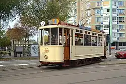 Motorwagen RETM 192 op het Oostplein.