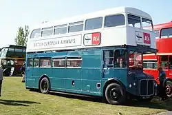 Gerestaureerde BEA-Routemaster in de oorspronkelijke kleuren