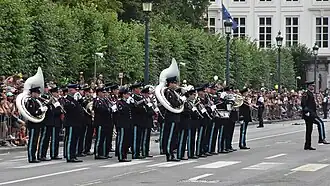 De muziekkapel tijdens het nationaal defilé van 2018
