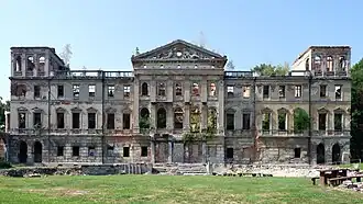 Paleis Sławików omstreeks 2024