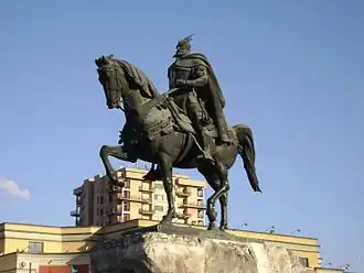 Standbeeld van Skanderbeg in Tirana