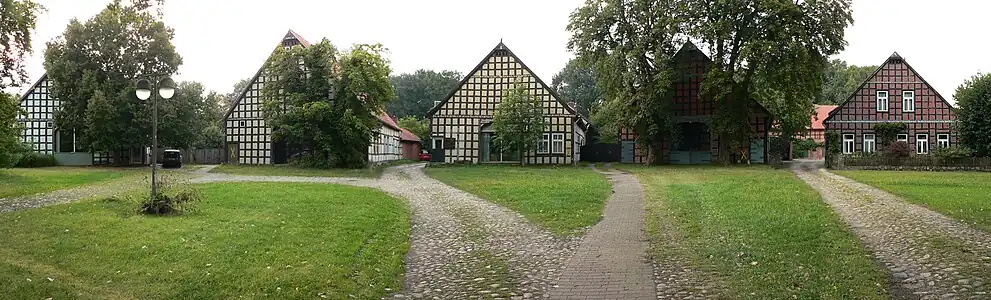 Het Rundlingsdorp Satemin, 3 km ten westen van Lüchow