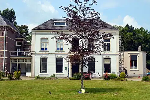 Villa Madeleine (voorheen Villa Kemedjing) Bredestraat 168, gebouwd naar een ontwerp van architect Th.J. Klompers (1860)