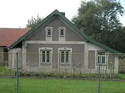 Huis in het dorp (2014)