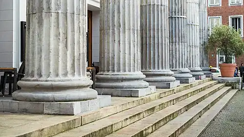 Detail zuilencolonnade