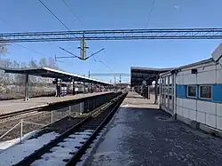 De onderste perrons.