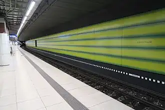 Perron van station Königstraße (2021)
