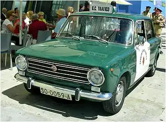 SEAT 124
