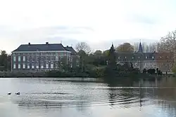 Kasteel en kasteelhoeve van 's Herenelderen