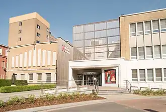 Ingang van de Sint-Jozefskliniek Izegem