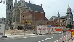 Afbraak van de rechtervleugel in 2019