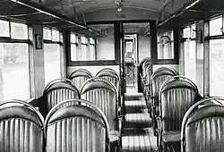 Interieur personenwagon tram Rotterdam-Spijkenisse 1964