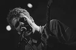 De gitarist Tender Blom.