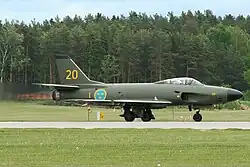 J 32 E met naverbrander