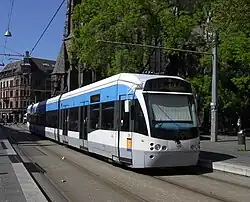 Tram bij de halte Johanneskirche