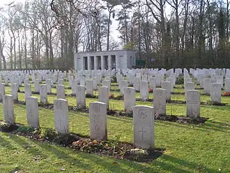 "Sage War Cemetery", Brits oorlogskerkhof WO II