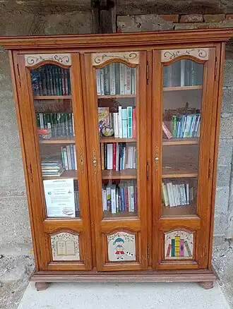 Minibieb bij gemeentehuis