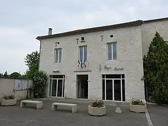 Gemeentehuis (in Saint-Daunès)