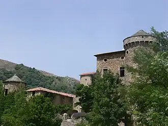 Château Latour, Saint-Pierreville (afgebrand in december 2016)