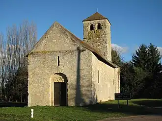 Kerk Saint-Symphorien de Chaluzy (12e eeuw) in Saint-Éloi