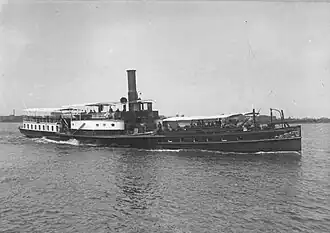 1897 - 1937, salonraderboot W.F. Leemans, gebouwd op de werf van L. Smit & Zn. te Kinderdijk. Afmetingen: 57.35 * 12.00 m.