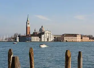 Het eiland San Giorgio Maggiore aan de overkant van het Bacino