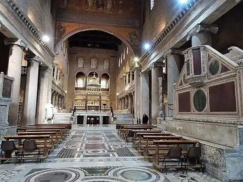 Het geheel van de basiliek.