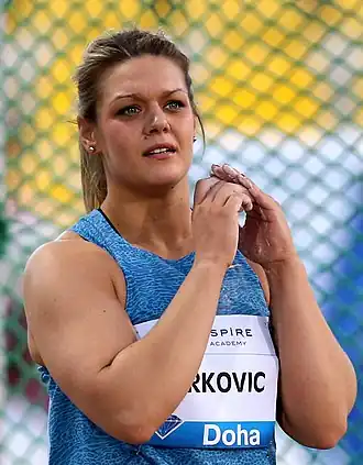 Sandra Perković tijdens de Diamond League wedstrijd van 2015 in Doha.