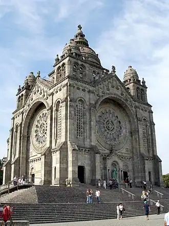 Katholieke kerk Santuário do Sagrado Coração de Jesus op de berg Monte de Santa Luzia in Viana do Castelo