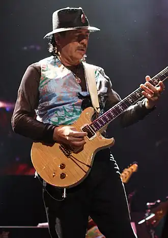 Carlos Santana bij een concert in 2011