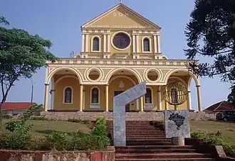 Katholieke kerk Santuário Divino Espírito Santo in het centrum van Ribeirão do Pinhal