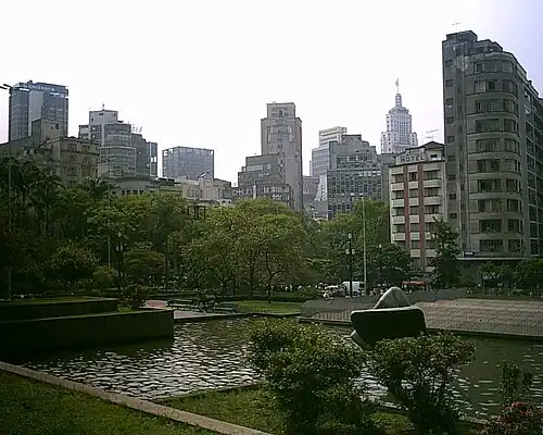 Uitzicht op het plein Praça da Sé