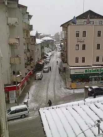 Straat in het centrum van Sapanca