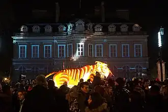 De Habits de Lumière aan het stadhuis (2016).