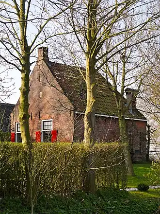 Sarrieshut aan de Schatsborgerweg in 't Zandt