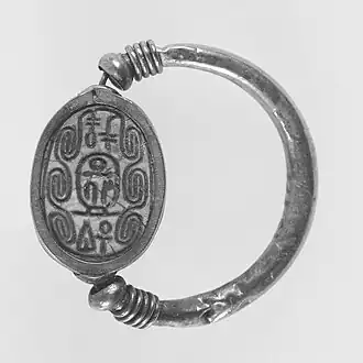 Scarabee-ring met cartouche van Apepi I (ca. 1991–1540 v.Chr.), The MET